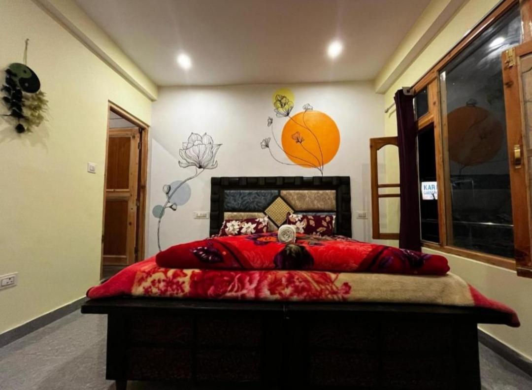 Karma Guest House And Cafe Kalgha Phòng bức ảnh