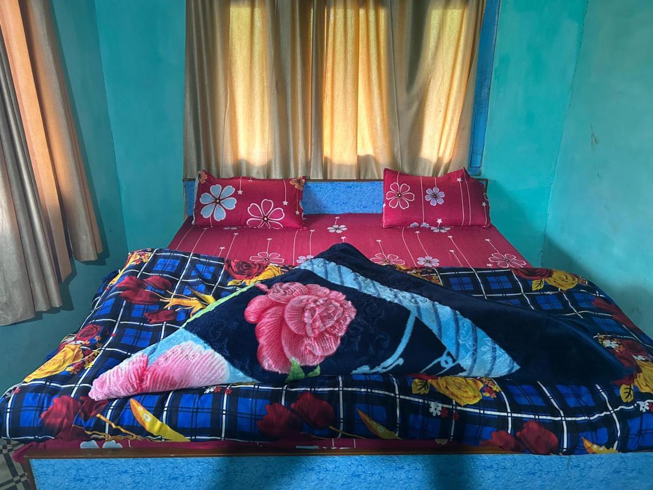 Karma Guest House And Cafe Kalgha Phòng bức ảnh