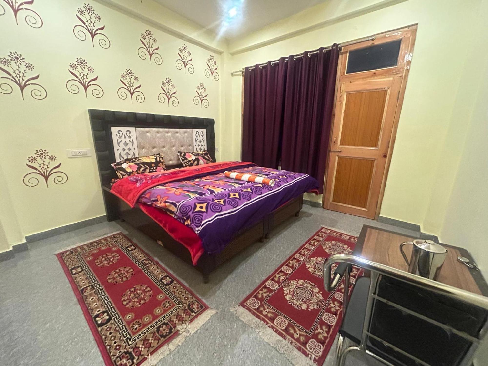 Karma Guest House And Cafe Kalgha Phòng bức ảnh