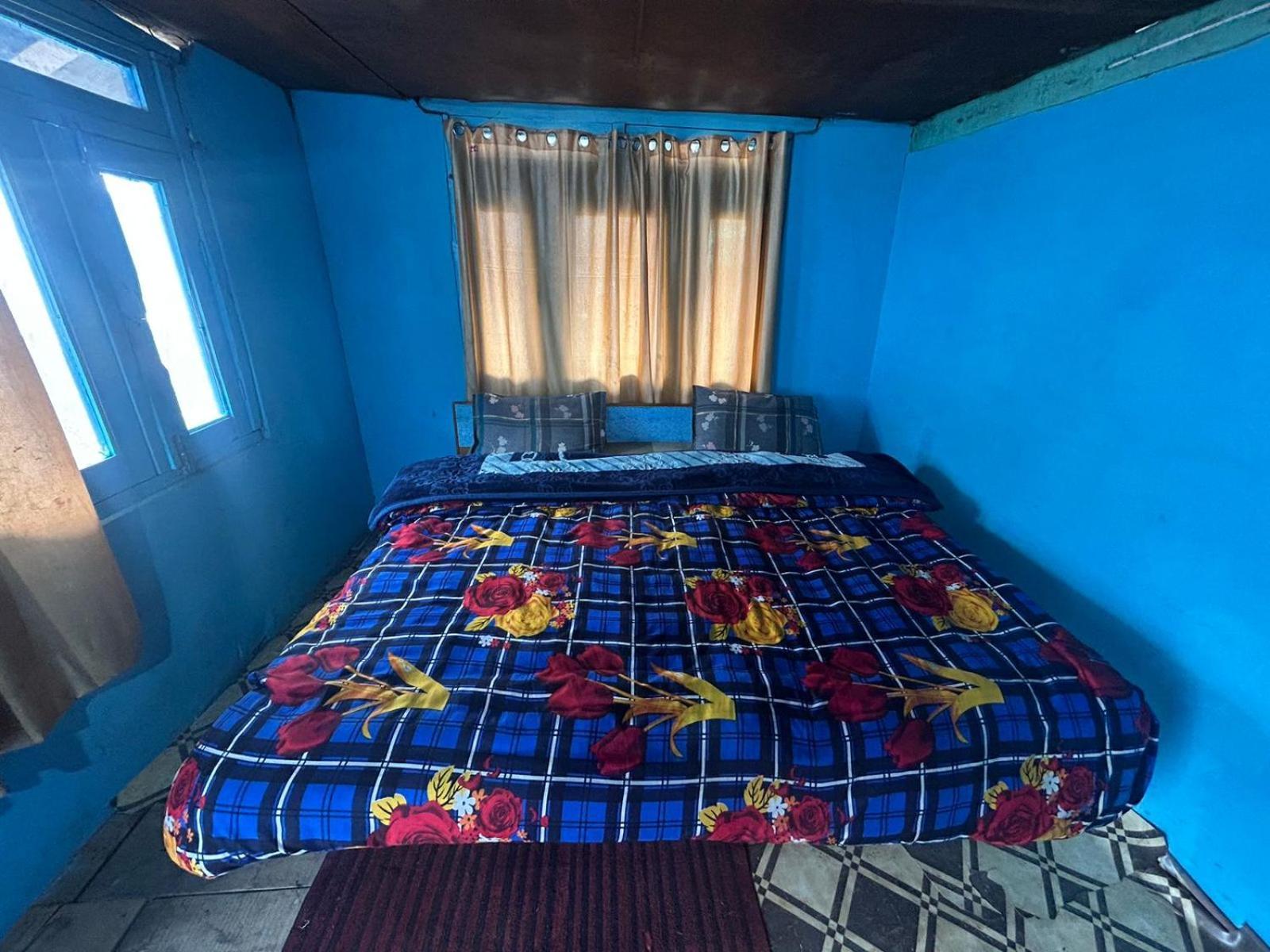 Karma Guest House And Cafe Kalgha Phòng bức ảnh