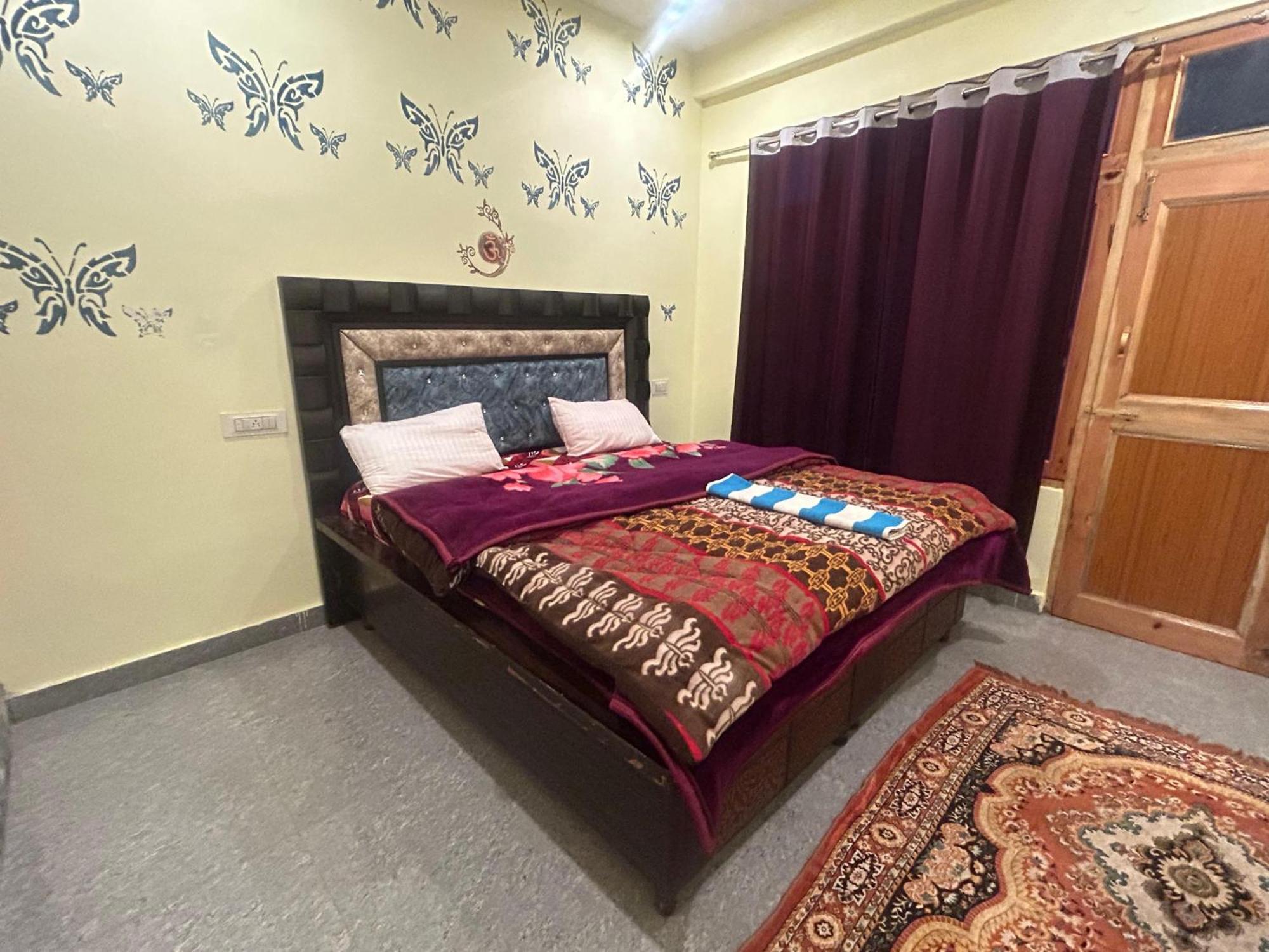 Karma Guest House And Cafe Kalgha Phòng bức ảnh
